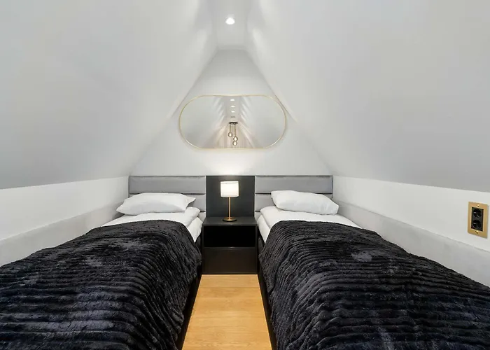 Luxury Two-level In Center With Pool, Gym And Sauna By Renters Prestige Apartament