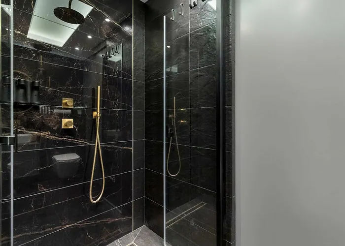 Daire Luxury Two-level In Center With Pool, Gym And Sauna By Renters Prestige *